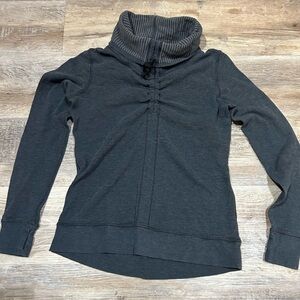 Lululemon Cinch it Up pullover size S